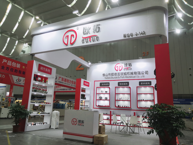 歐拓手輪廠家專業(yè)制造管狀拉手，內(nèi)波手輪,背波紋手輪,橢圓拉手,膠木拉手,方形拉手